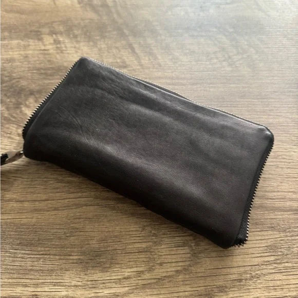 Perlina Black Asymmetrical Leather Wallet - Picture 2 of 4